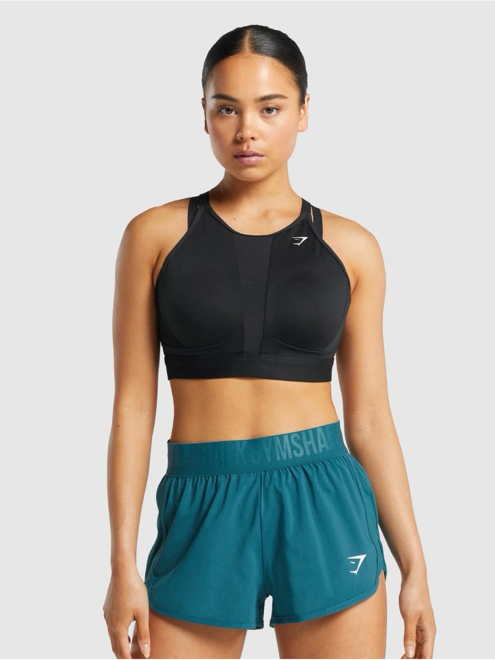 MESH NECKLINE SPORTS BRA
High Support Black - Medium